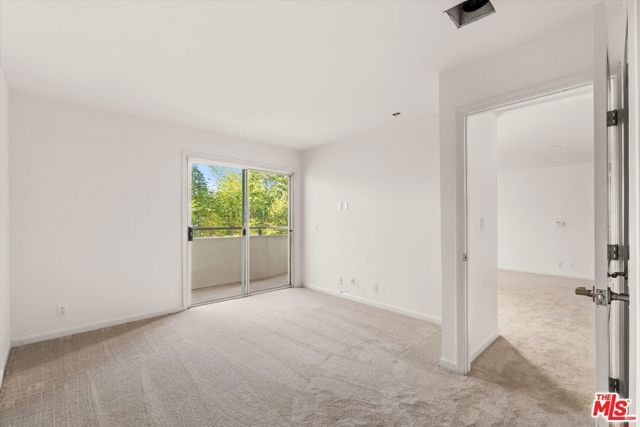 4702 Fulton Avenue 202, Sherman Oaks, CA 91423