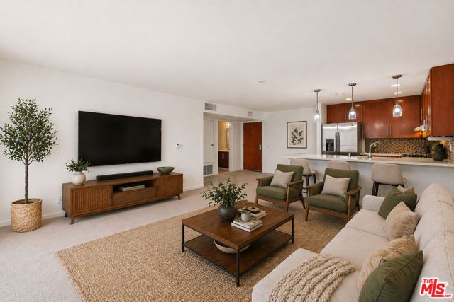 4702 Fulton Avenue 202, Sherman Oaks, CA 91423