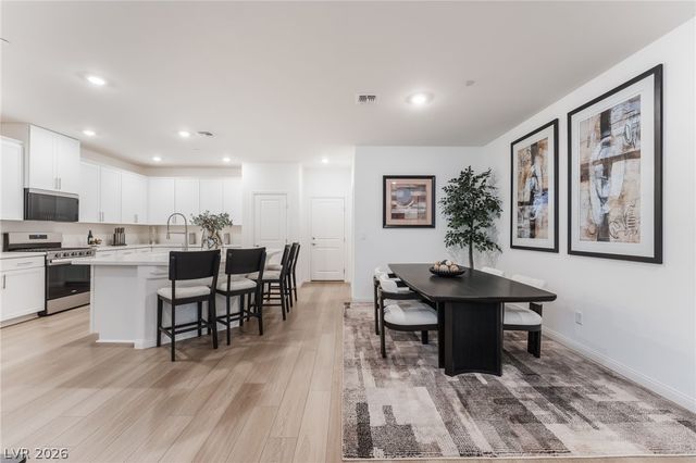 128 Silver Run Lane, Las Vegas, NV 89138