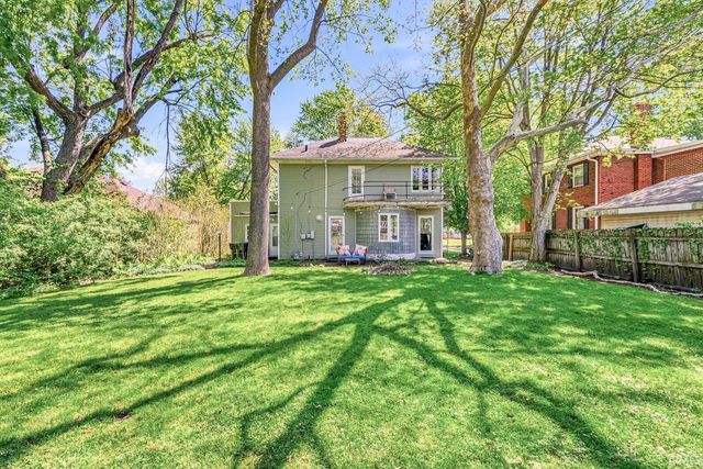 1821 College Street, South Bend, IN 46628