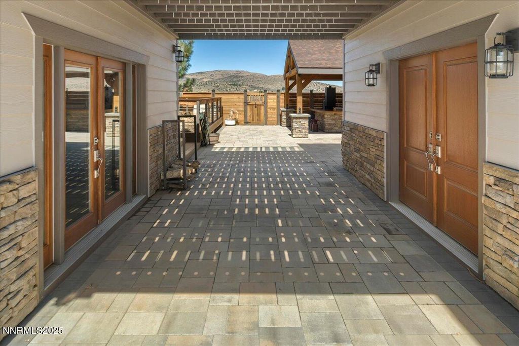 Image 18 of property listing at 6000 Winnemucca Ranch Road, Reno, NV 89510