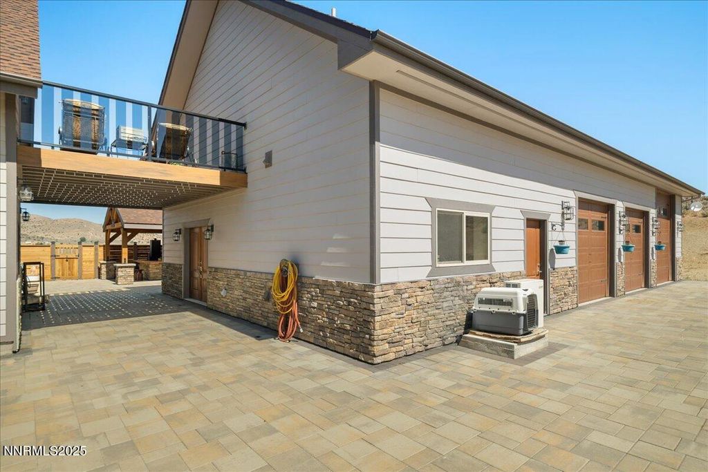 Image 21 of property listing at 6000 Winnemucca Ranch Road, Reno, NV 89510