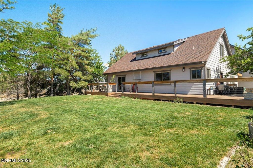 Image 8 of property listing at 6000 Winnemucca Ranch Road, Reno, NV 89510