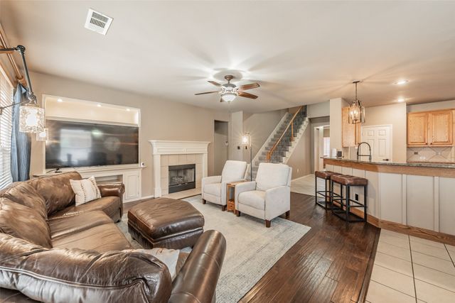 9225 General Worth Drive, Fort Worth, TX 76244