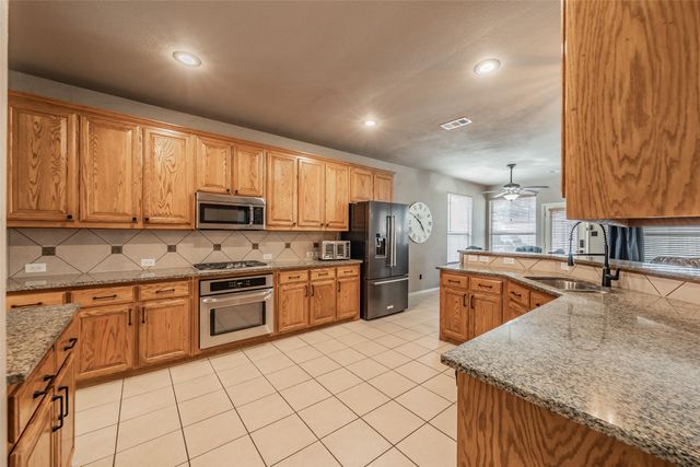 9225 General Worth Drive, Fort Worth, TX 76244