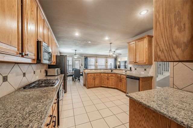 9225 General Worth Drive, Fort Worth, TX 76244