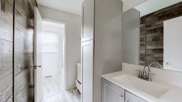 445 Owendale Dr, Antioch, TN 37013