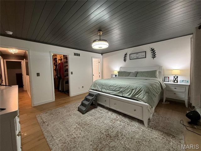4607 Valleydale Road, Godfrey, IL 62035
