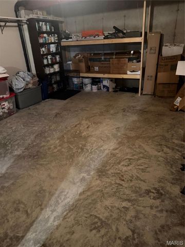 4607 Valleydale Road, Godfrey, IL 62035