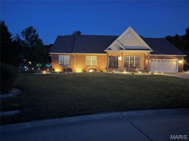 4607 Valleydale Road, Godfrey, IL 62035