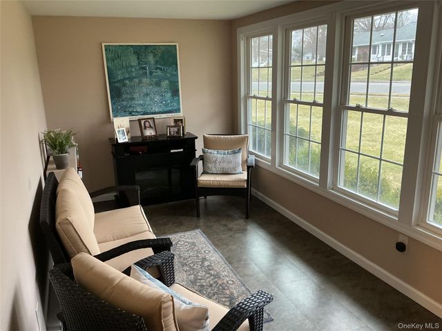 207 Woodbridge Drive B, Ridge, NY 11961