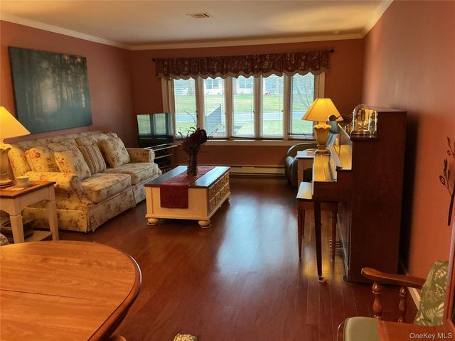 207 Woodbridge Drive B, Ridge, NY 11961