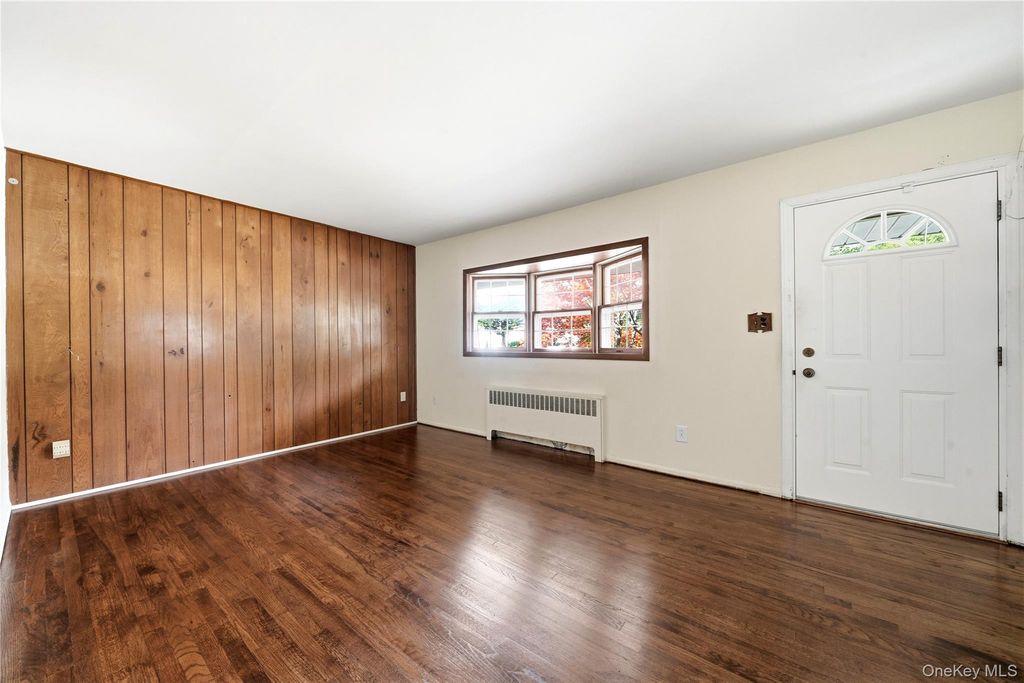 56 Prairie Drive, North Babylon, NY 11703 — photo 5