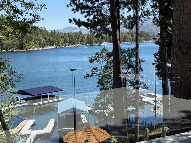 27720 Hamiltair Drive, Lake Arrowhead, CA 92352