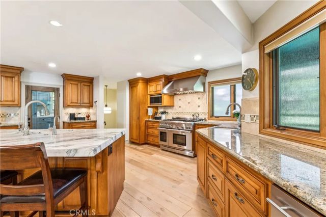 27720 Hamiltair Drive, Lake Arrowhead, CA 92352