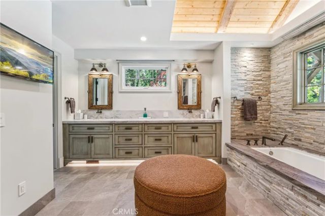 27720 Hamiltair Drive, Lake Arrowhead, CA 92352