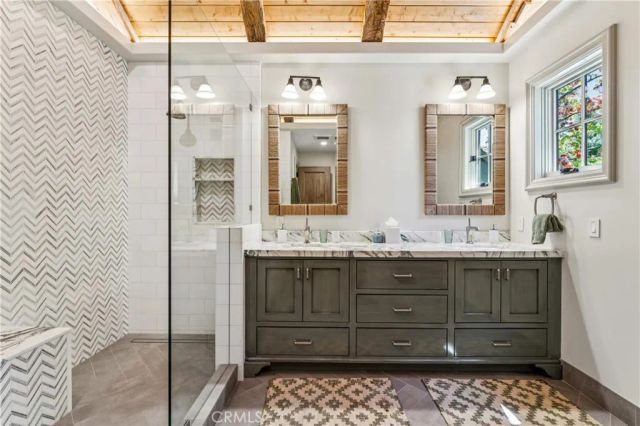27720 Hamiltair Drive, Lake Arrowhead, CA 92352