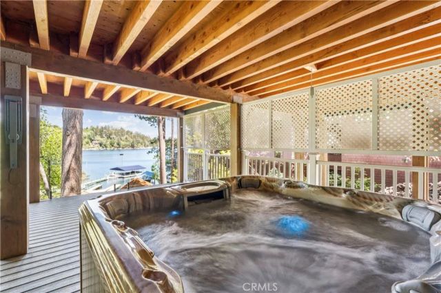 27720 Hamiltair Drive, Lake Arrowhead, CA 92352