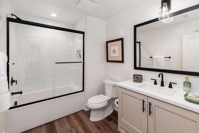 1105 Catania Court 203, Encinitas, CA 92024