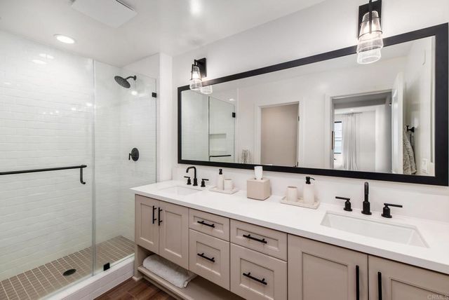 1105 Catania Court 203, Encinitas, CA 92024