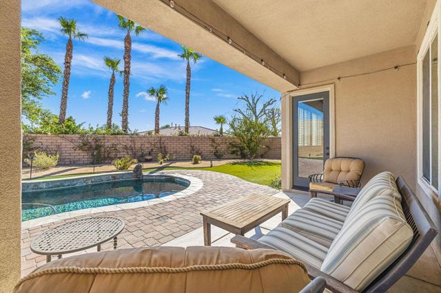 108 Francesca Court, Palm Desert, CA 92211