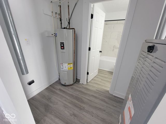 48 Southlane Drive, Whiteland, IN 46184