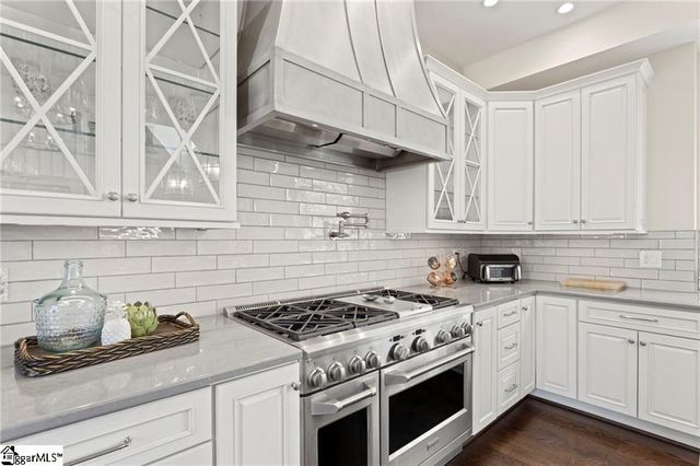 225 Saranac Drive, Sunset, SC 29685