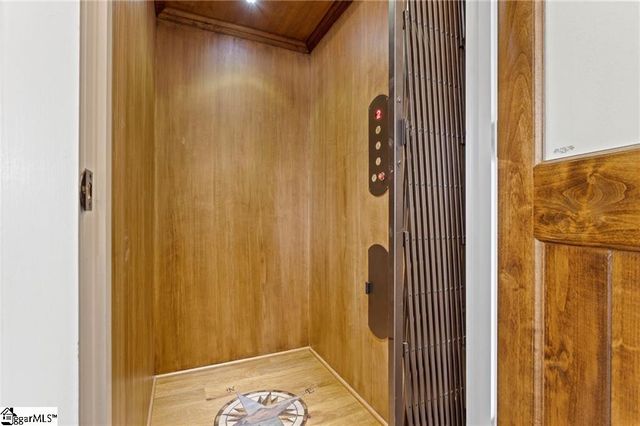 225 Saranac Drive, Sunset, SC 29685