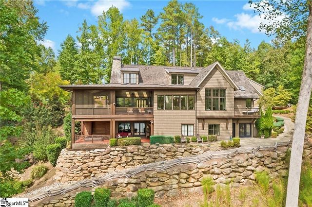 225 Saranac Drive, Sunset, SC 29685