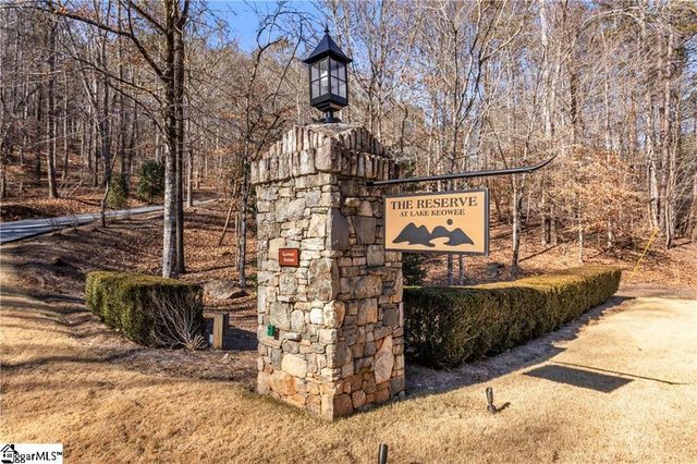 225 Saranac Drive, Sunset, SC 29685