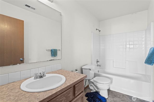 26015 166th Place SE, Covington, WA 98042