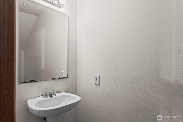 26015 166th Place SE, Covington, WA 98042