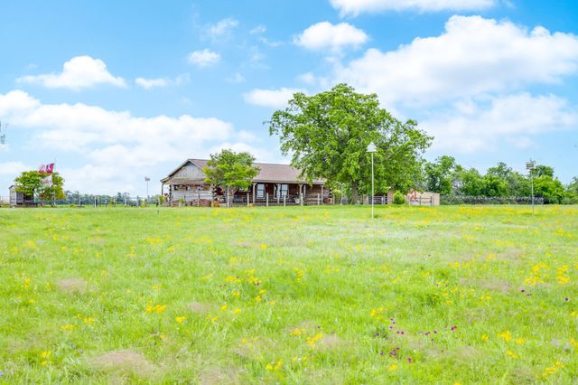 5660 Upper Denton Road, Weatherford, TX 76085