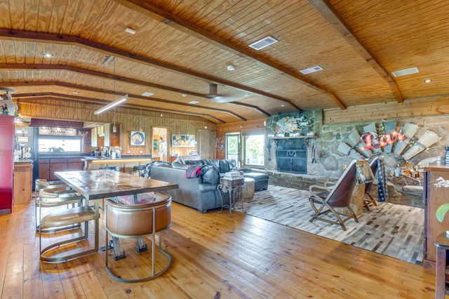 5660 Upper Denton Road, Weatherford, TX 76085