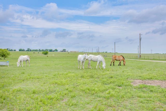 5660 Upper Denton Road, Weatherford, TX 76085