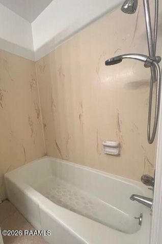 208 Bellemont Drive, Lafayette, LA 70507