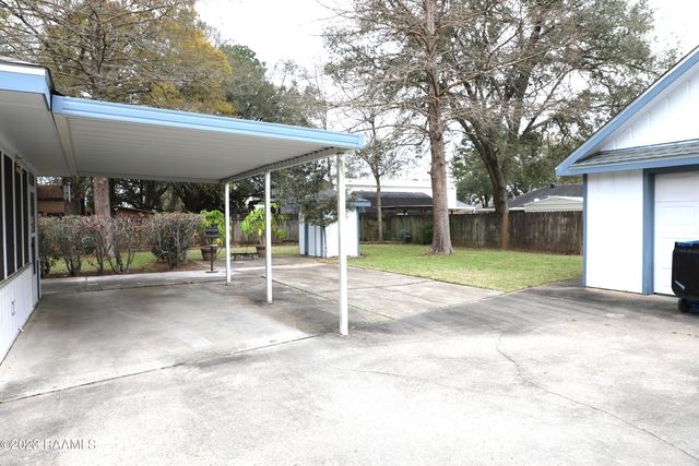 208 Bellemont Drive, Lafayette, LA 70507