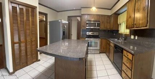 208 Bellemont Drive, Lafayette, LA 70507