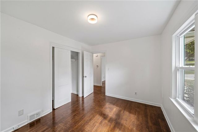 6308 W 81st Street, Overland Park, KS 66204