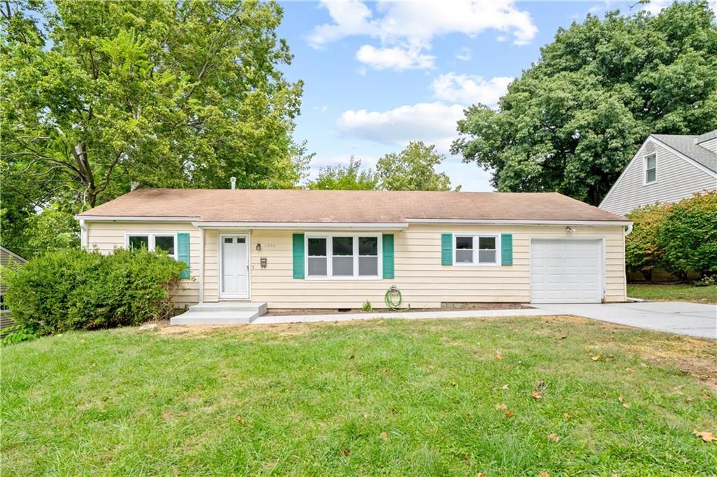 6308 W 81st Street, Overland Park, KS 66204