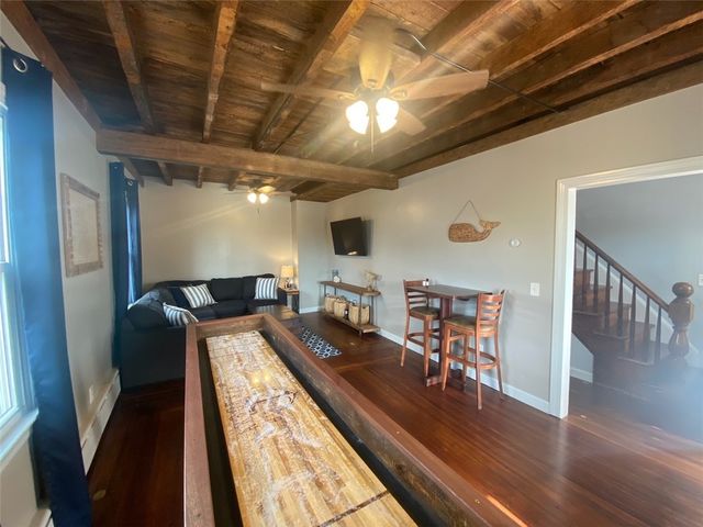 11 S Baptist Street, Newport, RI 02840