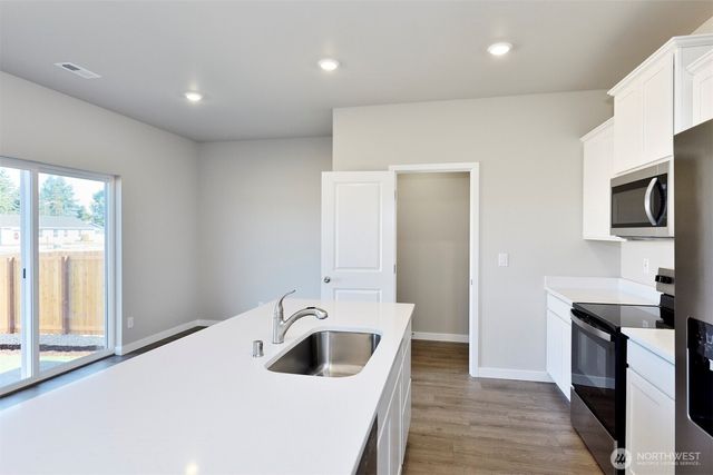 9745 Hay Street SE, Yelm, WA 98597