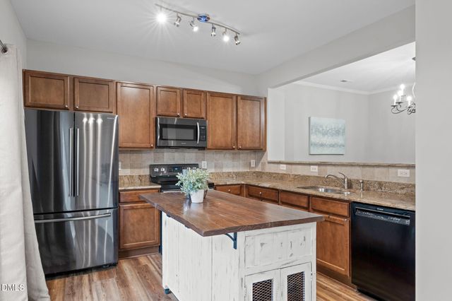 102 Gallent Hedge Trail, Apex, NC 27539