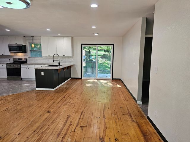 203 Northcross Road, Huntsville, AR 72740