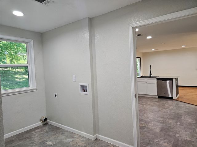203 Northcross Road, Huntsville, AR 72740