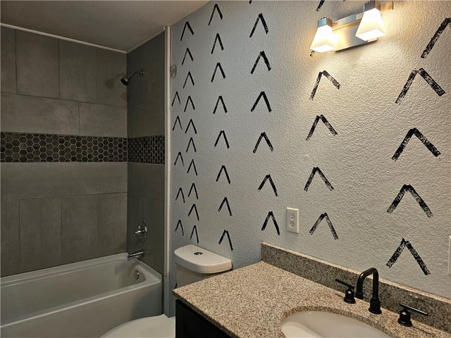 203 Northcross Road, Huntsville, AR 72740