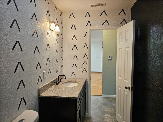 203 Northcross Road, Huntsville, AR 72740