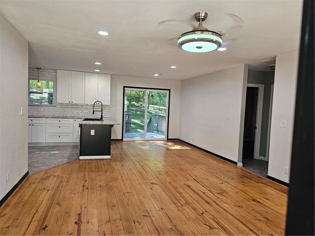 203 Northcross Road, Huntsville, AR 72740