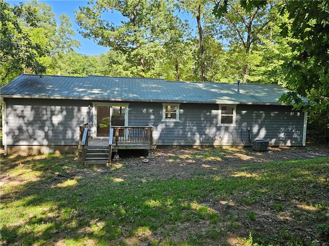 203 Northcross Road, Huntsville, AR 72740