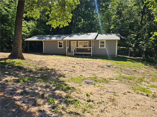 203 Northcross Road, Huntsville, AR 72740